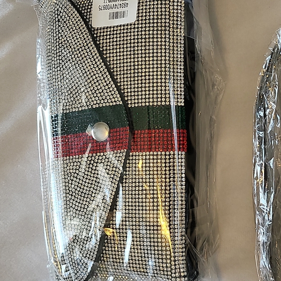 *NWT* Rhinestone Fanny Pack - Picture 15 of 17